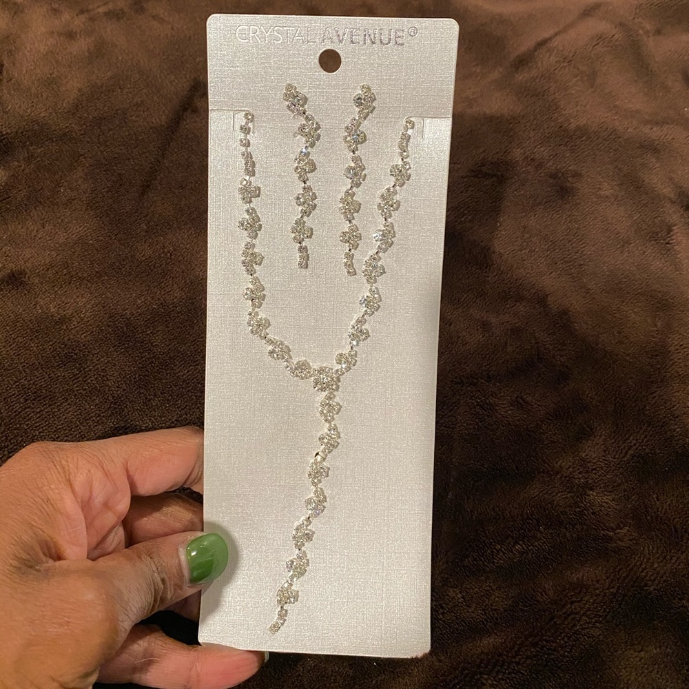 Crystal Avenue: Crystal Earrings & Necklace Set